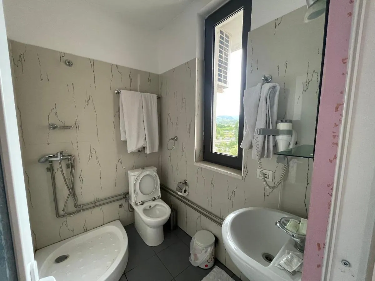 Hotel Kthella Resort Rreshen