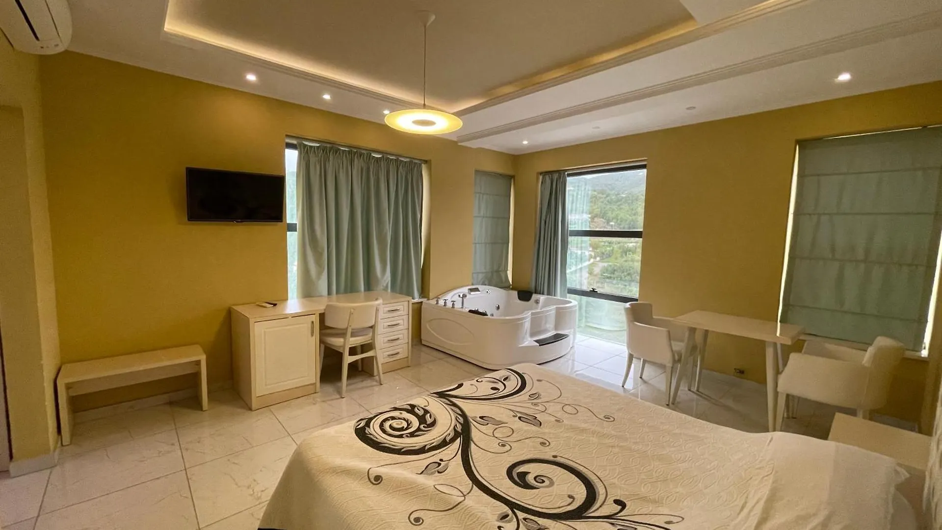Hotel Kthella Resort Rreshen